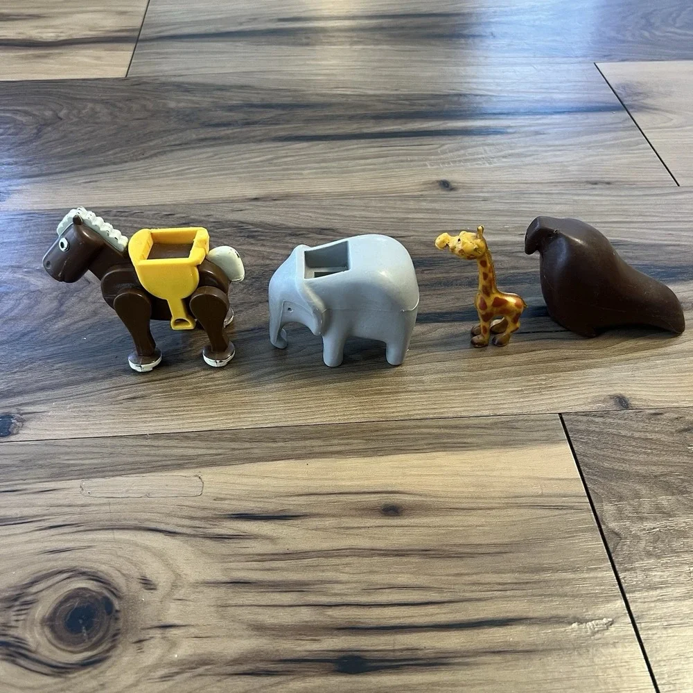 Playmobil Junior Character Figures Giraffe Elephant‎ Opposable Horse Manatee